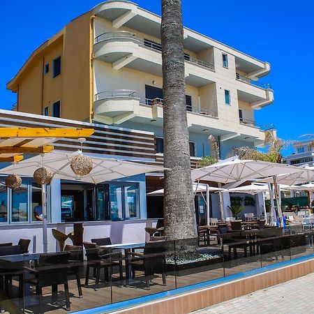 Hotel La Quercia Durrës Buitenkant foto
