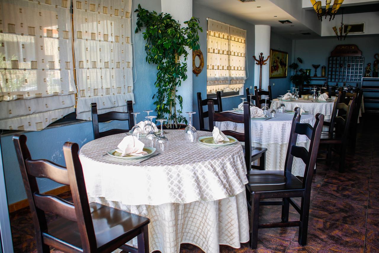 Hotel La Quercia Durrës Buitenkant foto